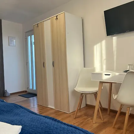 Πανσιόν Pensiunea Andra